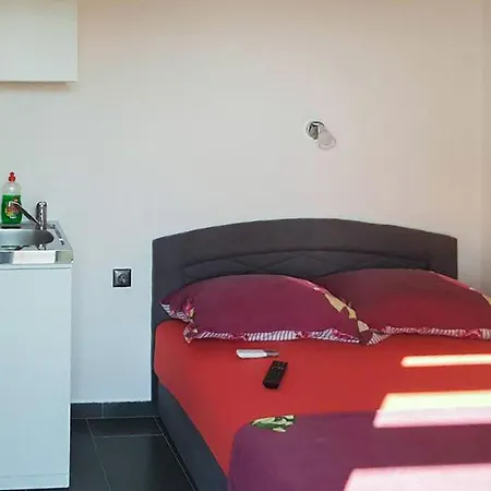 1 Bedroom Stunning In 아파트 *